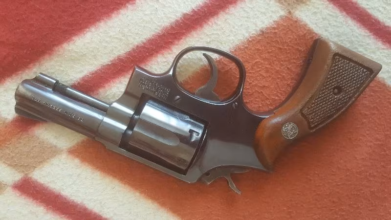 Emekli Polisten Satılık Smith Wesson 38 Cal. Temiz