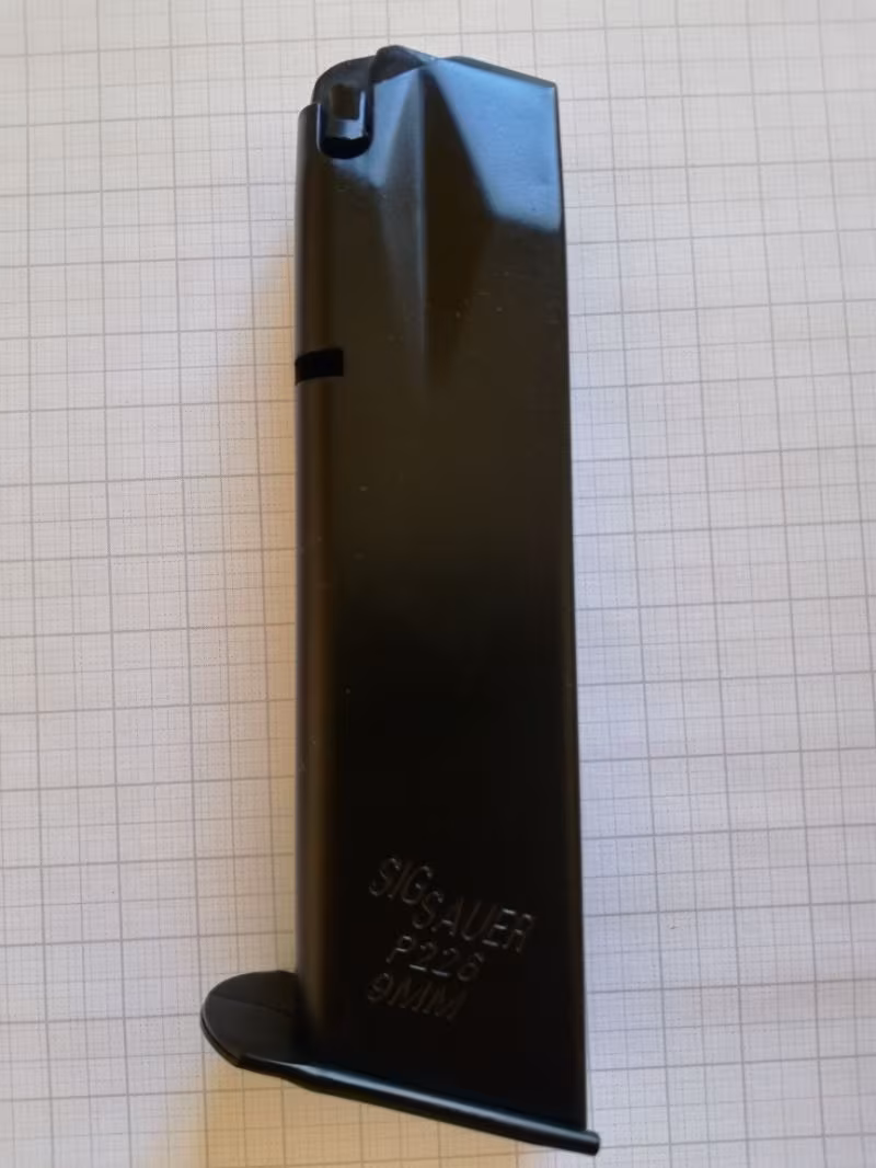 Kullanilmamis orjinal  3 adet sig sauer 226, 3 adette sigsauer 229 şarjöru