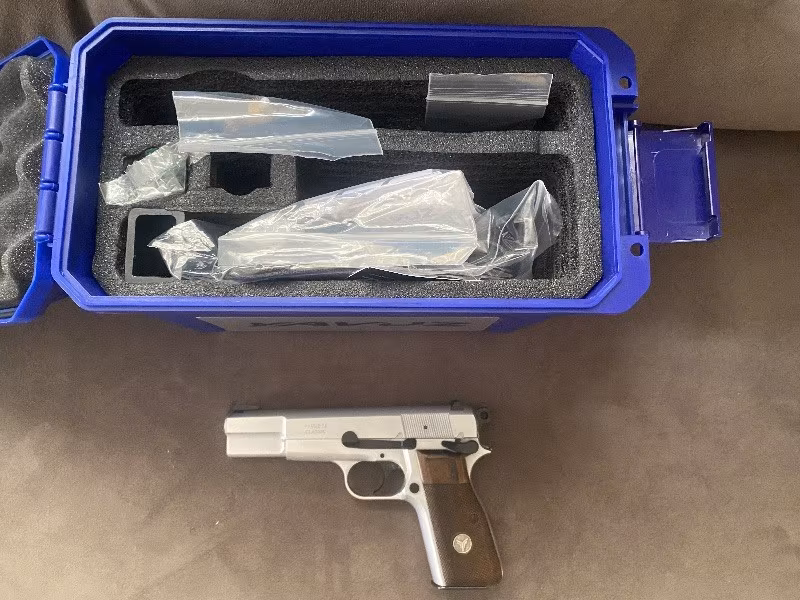 TEK EL ATEŞ EDİLMEDİ