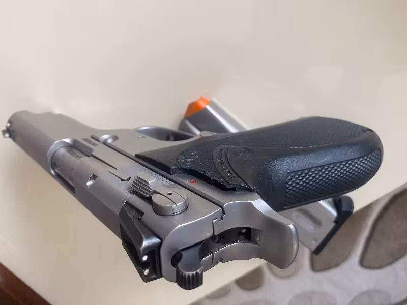 Smith Wesson 5906 15+1