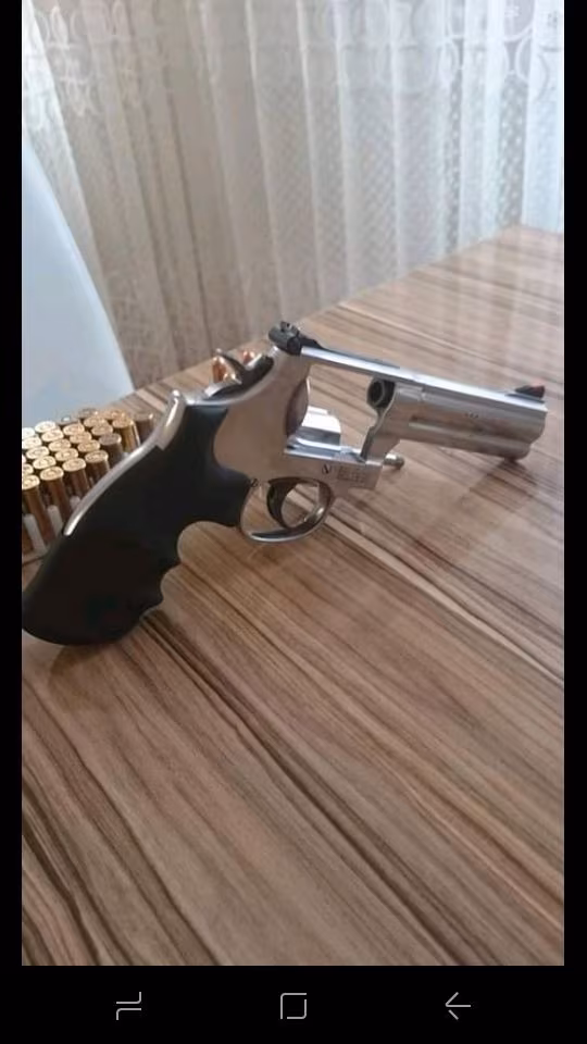 686.5 seri, 4 inçh, paslanmaz çelik, 357 magnum.