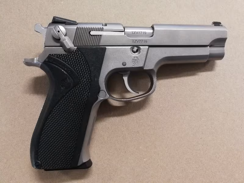 EFSANEVİ SMITH WESSON 5906