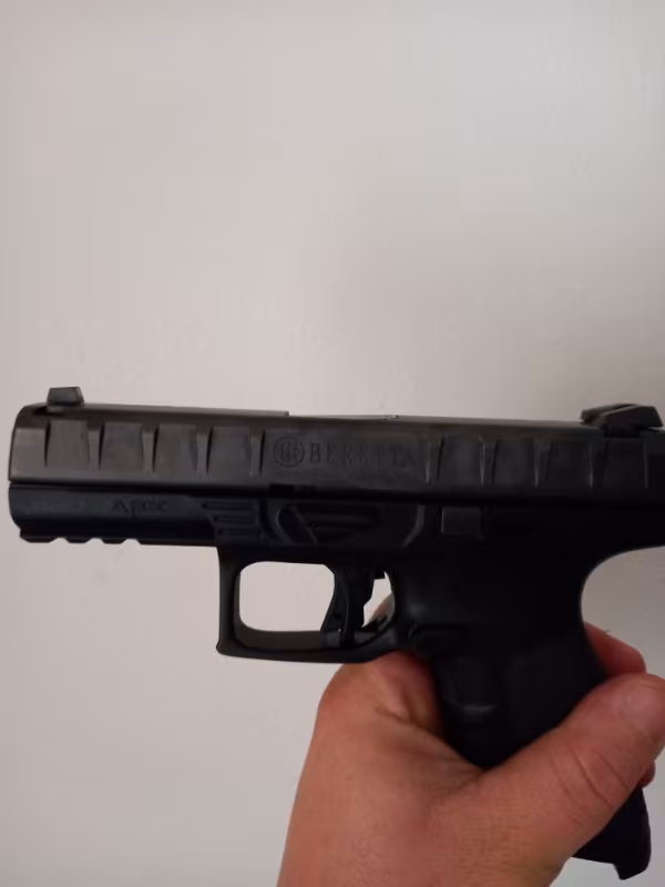 Beretta apx