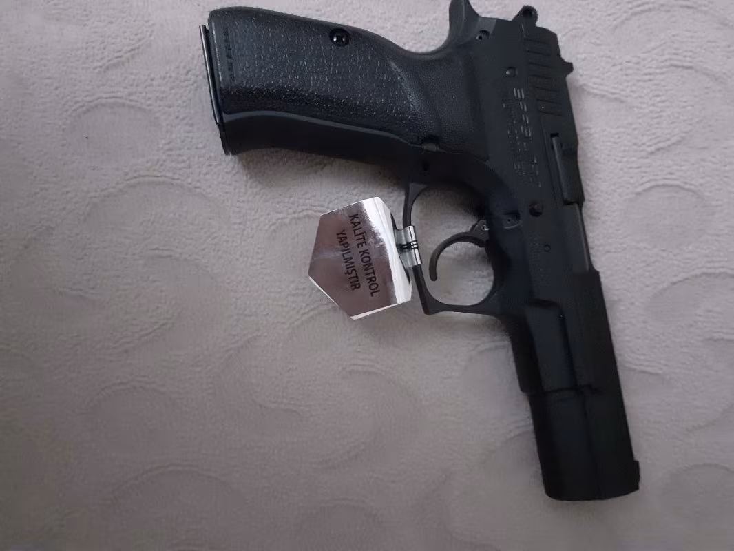 SIFIR KUTUSUNDA SARSILMKILIÇ  2000 MEGA ÖZEL SİYAH 17+1