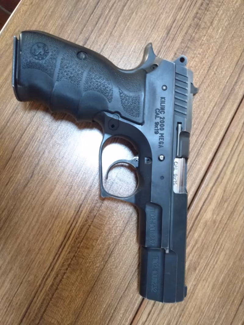 kılınç 2000 mega SİYAH MAT 2 yıl garantili 10/10/2020 DE ALINDI