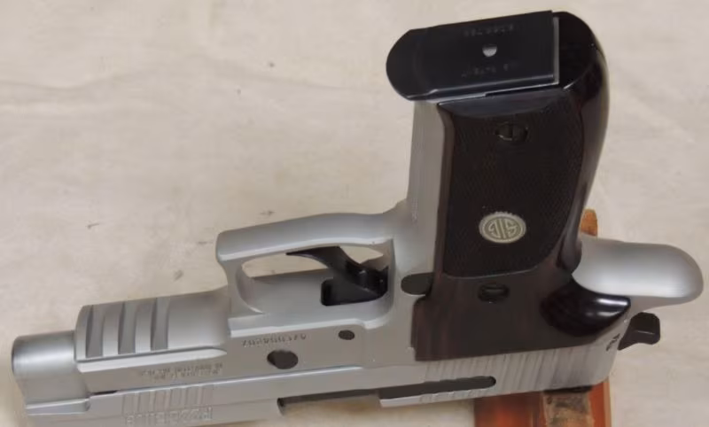 SİG SAUER P226 ELİTE STAİNLESS