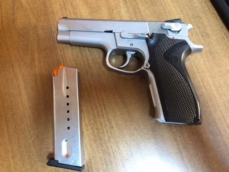 2.el SMİTH WESSON 5906