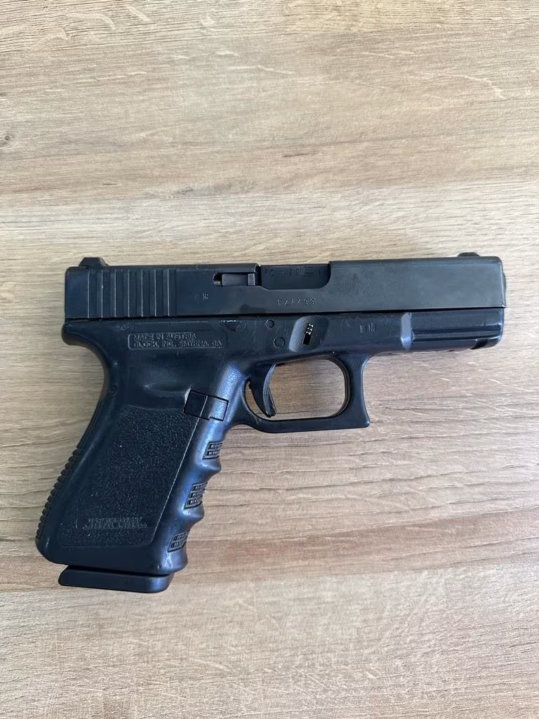 ACİL İHTİYAÇTAN ASTSUBAY EMEKLİSİNDEN GLOCK GEN4 9 MM UZUN