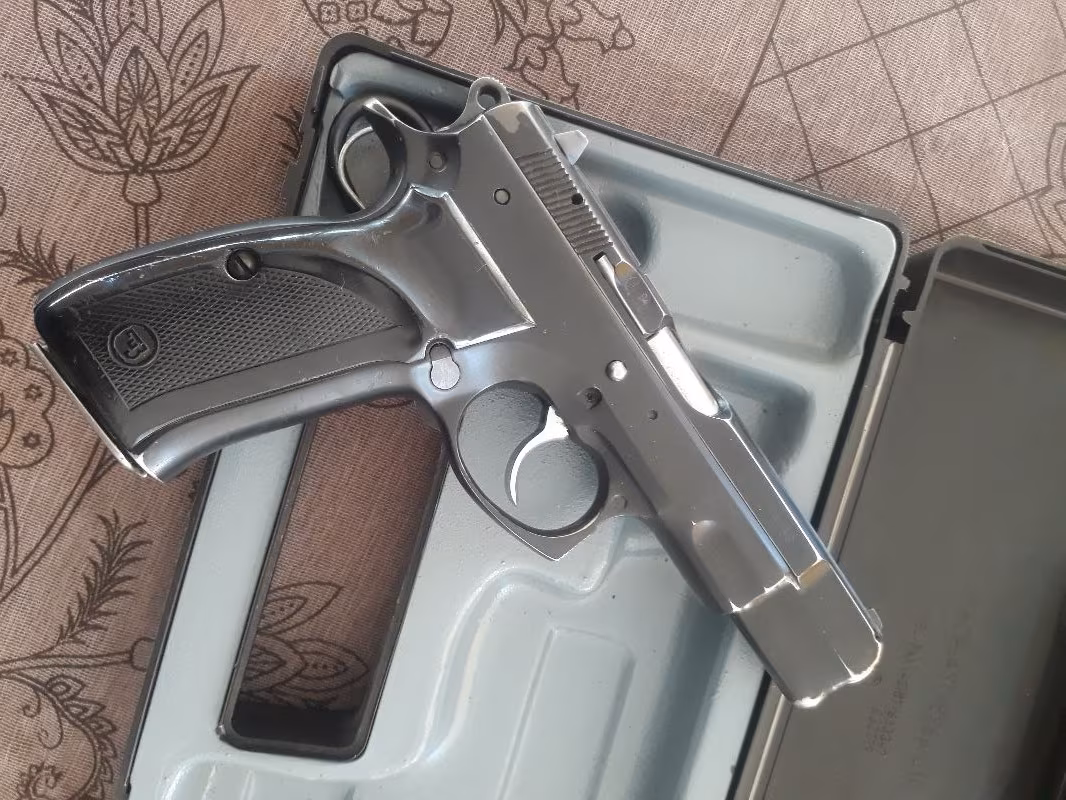 CZ 75 B
