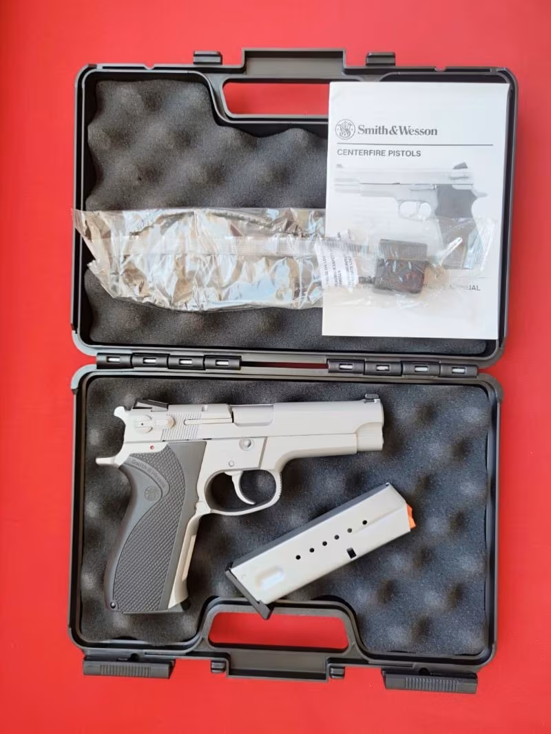 SMITH & WESSON 5906 (ORJİNAL BEYAZ HOROZ BEYAZ TETİK)