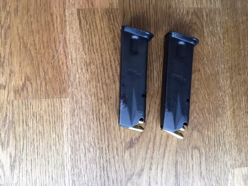 SİG SAUER P228- Orijinal kutusuyla çok temiz