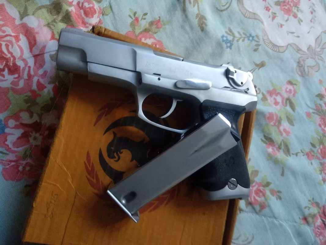 Emekli emniyet mensubundan