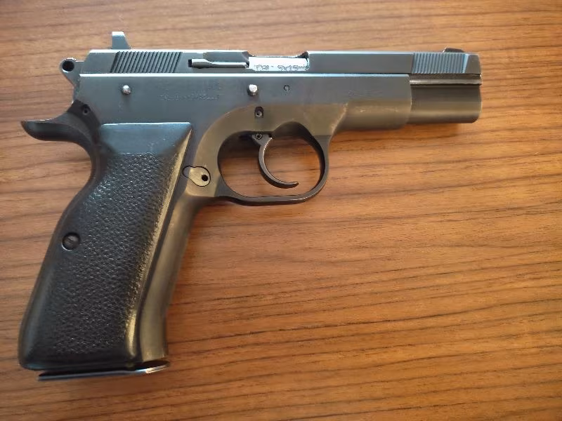 Sıfır sarsılmaz kılınç