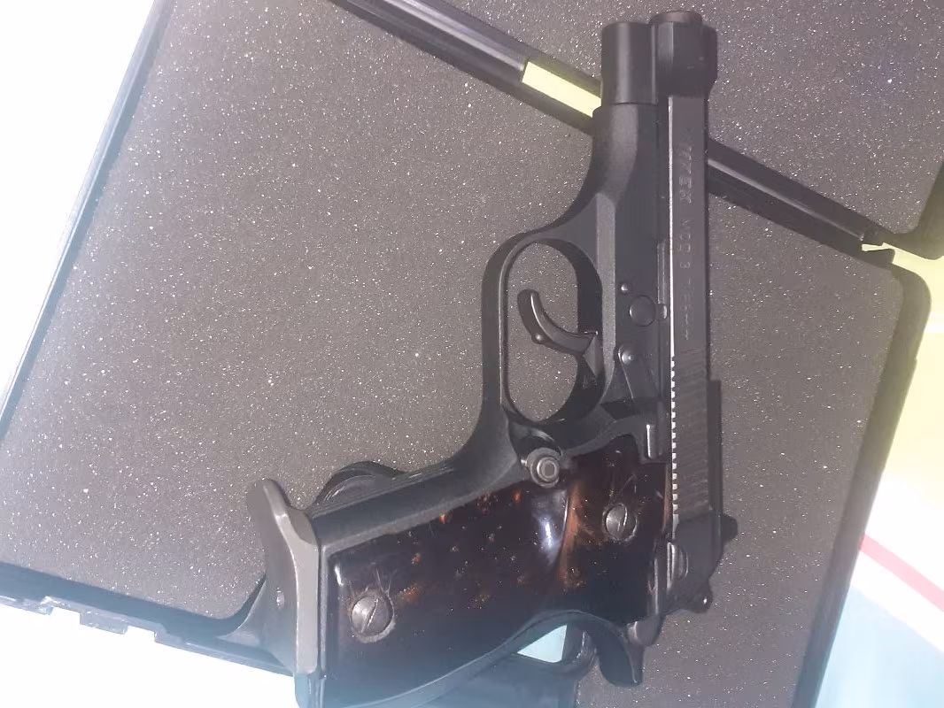 Emekli Emniyet görevlisinden satılık