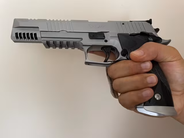 Sig Sauer X-6 Skeleton