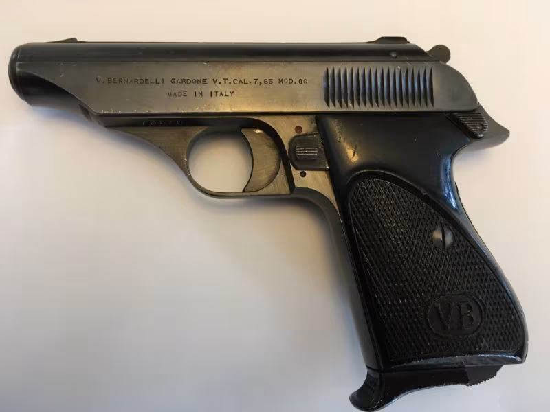 V.BERNARDELLİ GARDONE MOD.60 7,65 mm. ÇAPINDA – ORİJİNAL İTALYAN. ŞARJÖR KAPASİTESİ: 7+1.