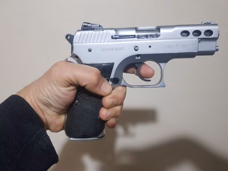 Sarsilmaz kama sport