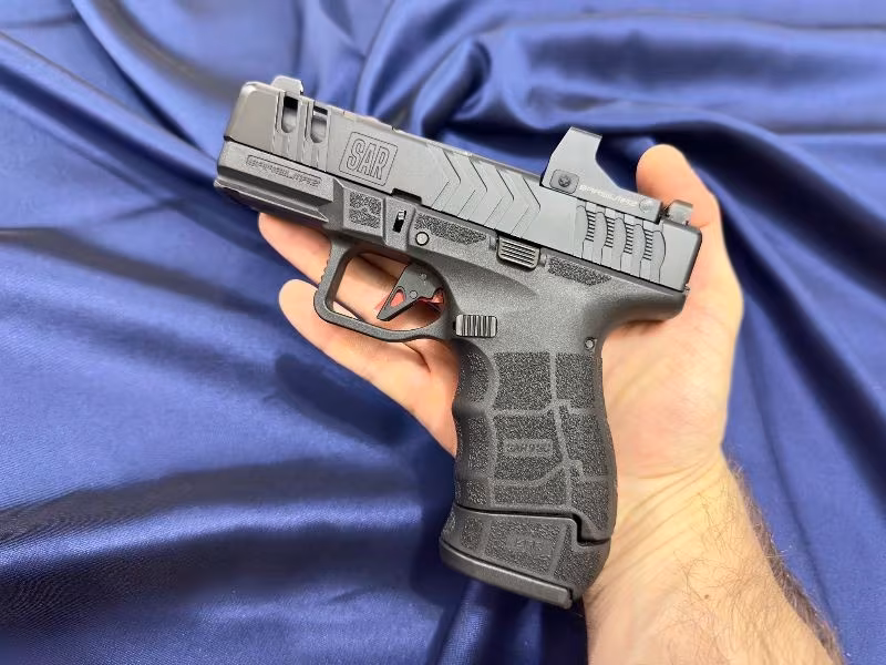 BİTLİS'TE TELEFON BOYUTUNDA RED-DOT'LI SARSILMAZ SC GEN3