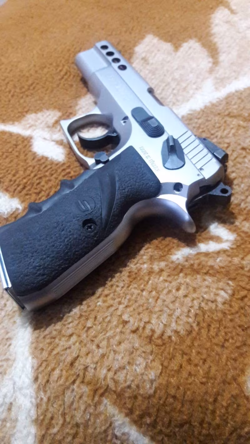 Sarsilmaz p8l sıfırdan farksiz