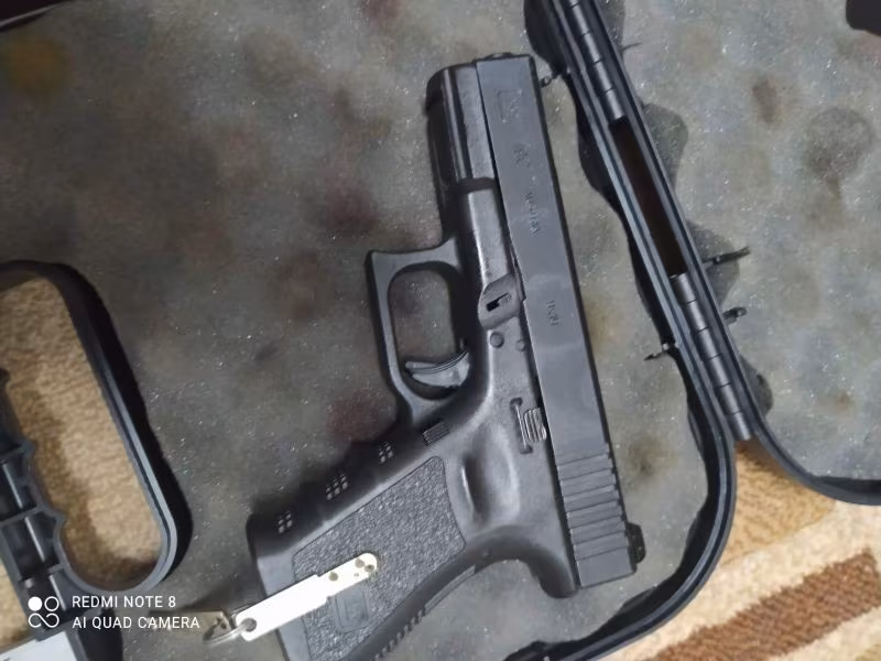 Glock 19 c kilitli