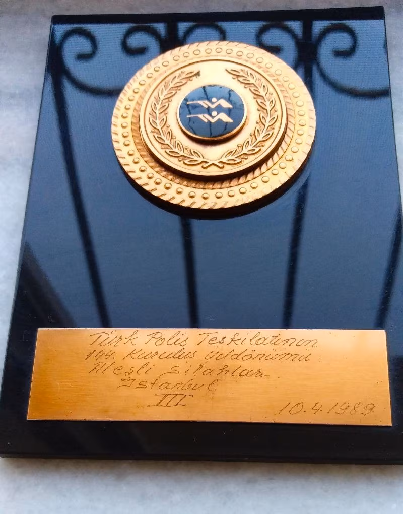 15+1mermi alan silah