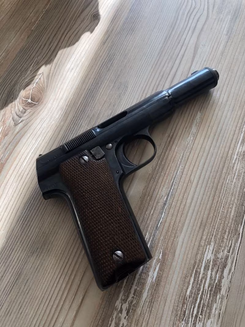 Polisten ASTRA Mod.600/43  9.19 mm çap ve 8+1 mermi