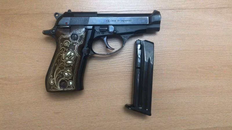 Beretta F81 12+1