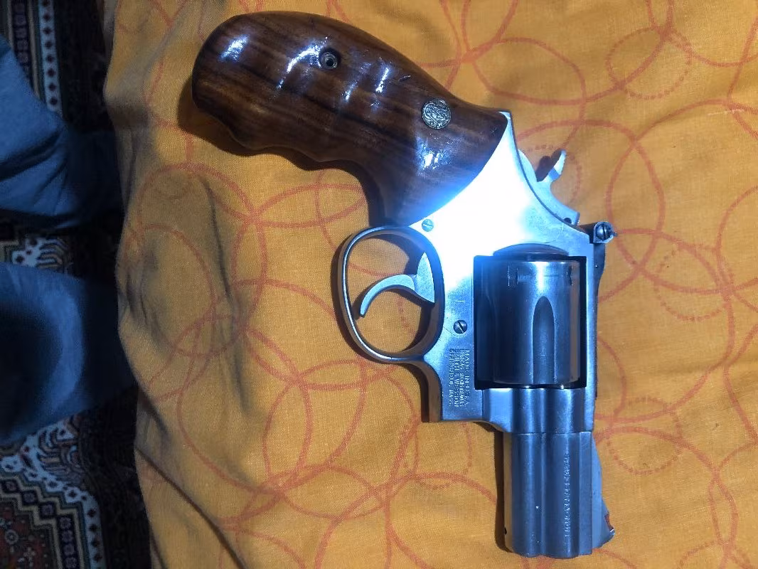 ABD’ DEN İTHAL SMITH WESSON 357 MAGNUM 2,5 INC KAMU GÖREVLİSİNDEN SATILIK / 271 ADET MERMİ ÜCRETSİZ