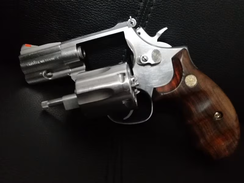EMNİYET MENSUBUNDAN TEMİZ 686-3 3.57 SİMTH WESSON MAGNUM