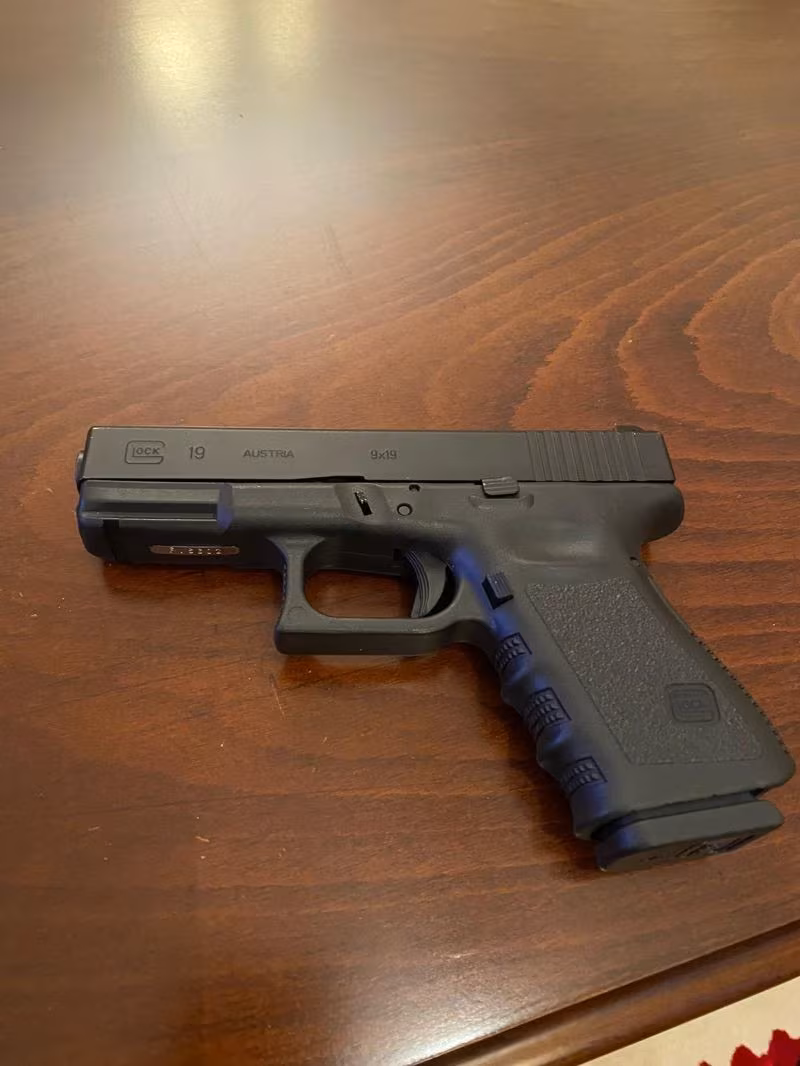 Glock 19