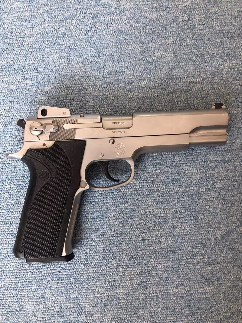 Smith & Wesson 4506-1