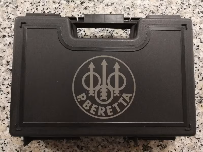 İŞTE SİLAH BUDUR DEDİRTEN BERETTA 92 FS