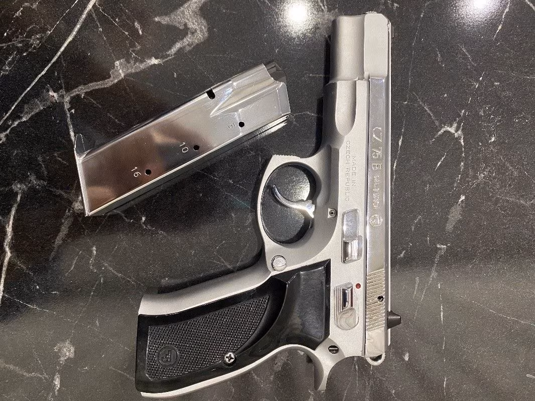 2008 sıfır ayarında cz 75B özel kaplamalı