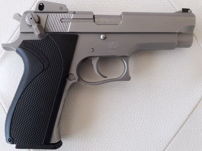 SMİTH & WESSON 3906 MODEL TABANCA