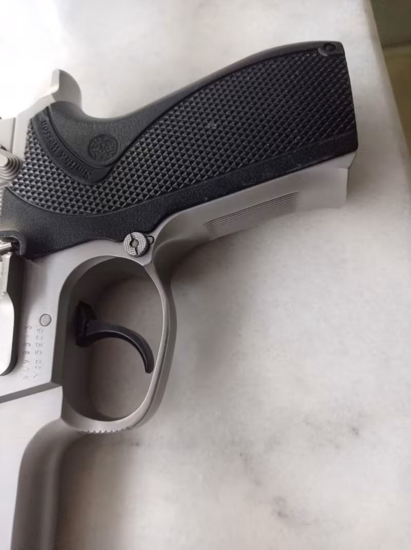 5906 SMİTH WESSON KOMPLE ÇELİK, ŞARJÖRLÜ, 15+1 TERTEMİZ