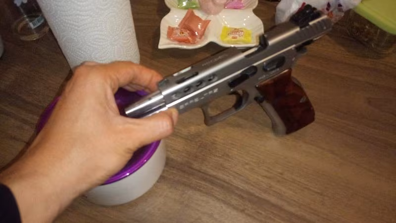 SADECE 200 MERMİ SIKILMIŞ SIFIR AYARINDA SARSILMAZ P8 L STEEL MAT