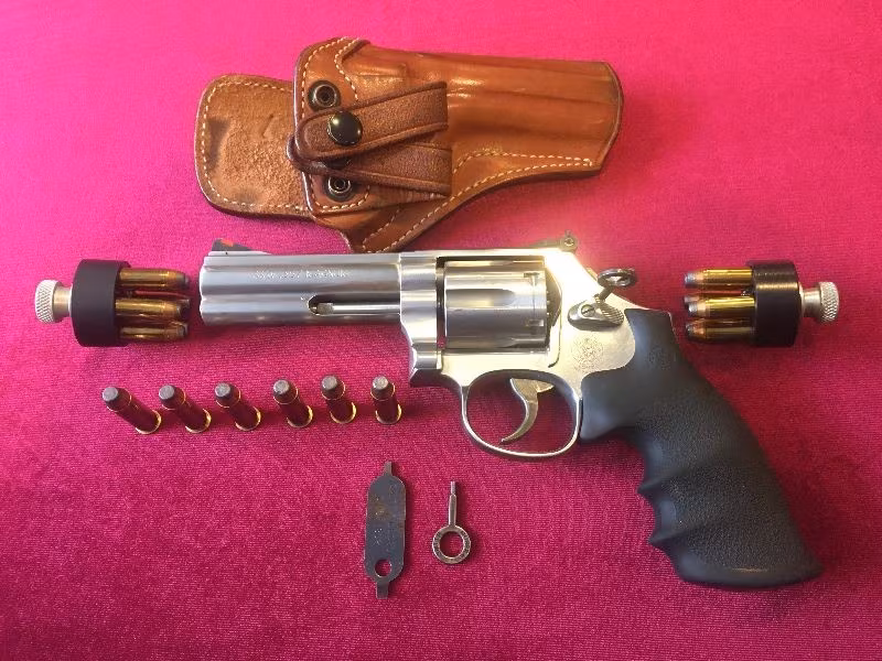 Sahibinden Temiz Smith&Wesson 686-4 Anahtarlı model