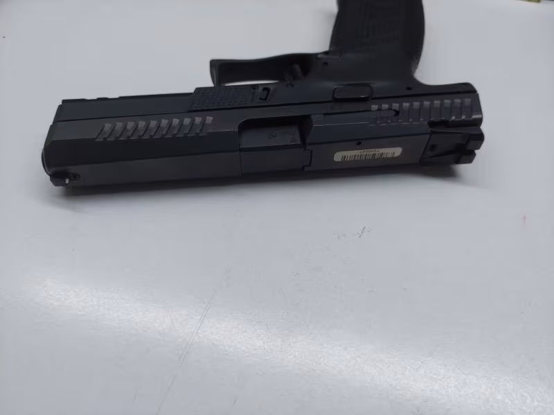 MKE çıkışlı f-10 F tam boy