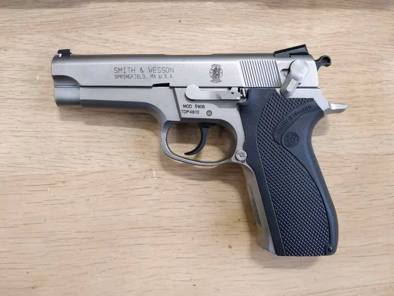 Smith Wesson 5906 Sıfır 15+1