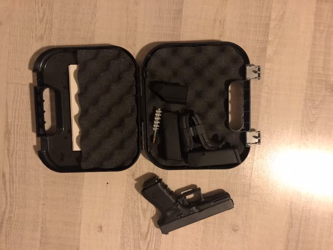 GLOCK 19 GEN 4 & CANİK TP9 ELİT S