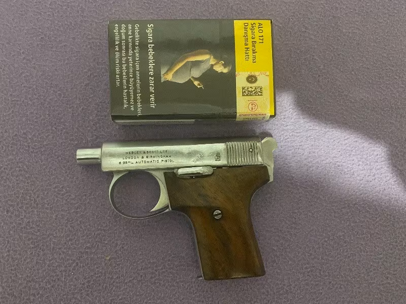 Kamu görevlisinden  6.35 webley Scott