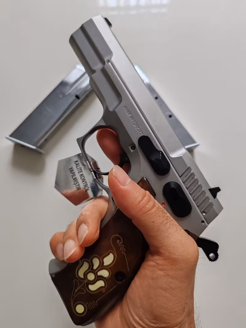 Memurdan Sarsılmaz Kılınç 2000 Mega