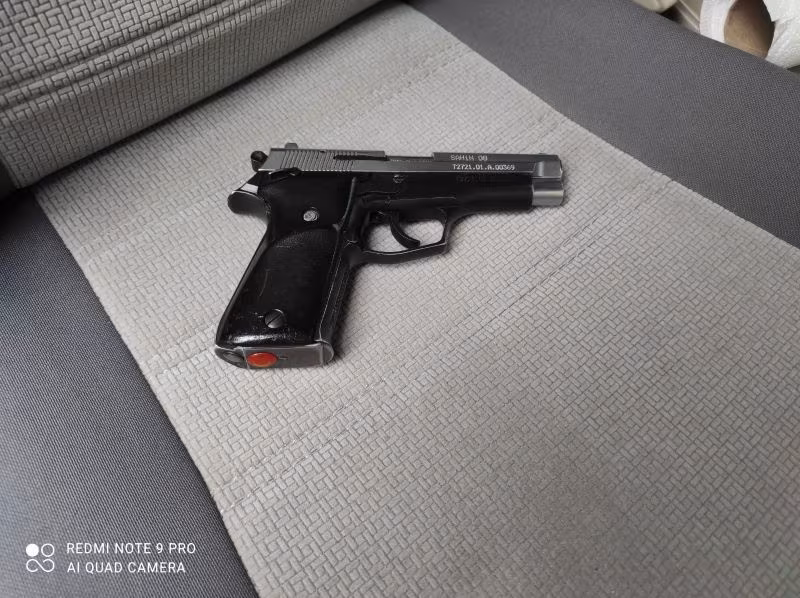 Emekli Askeri personel den Şahin 08