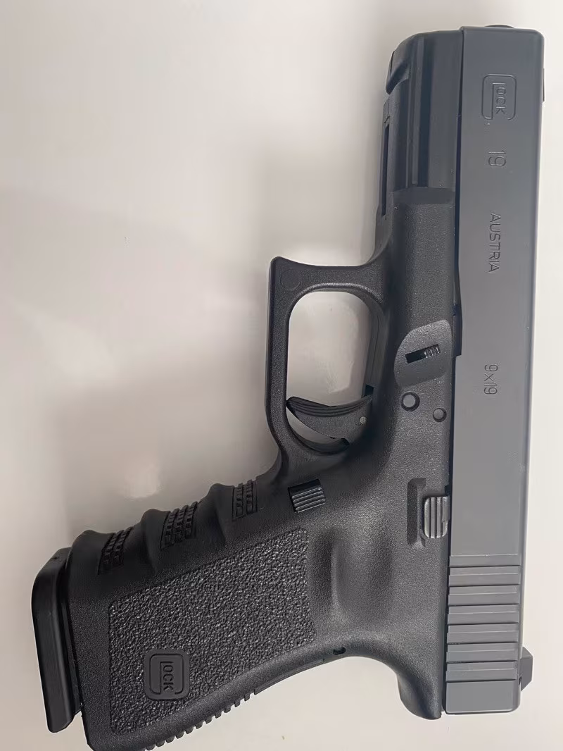 Sıfır kutuda glock3 pazarlıksız