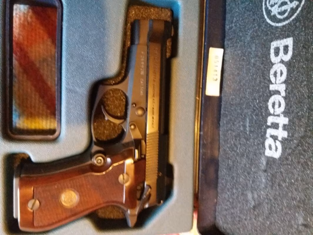 Sanki Sıfır Gibi Beretta F 81