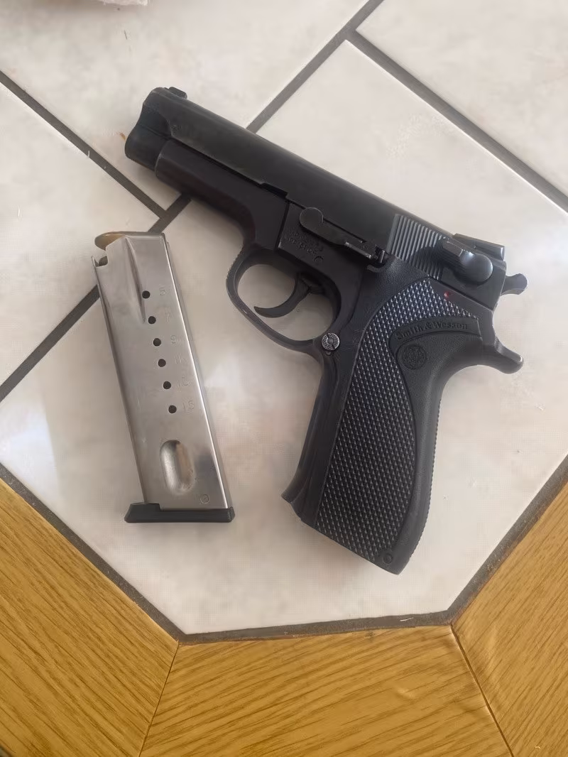 Acil satılık 15 yıl taşıma kullanılıp 25 yıldır kasada durmaktadır