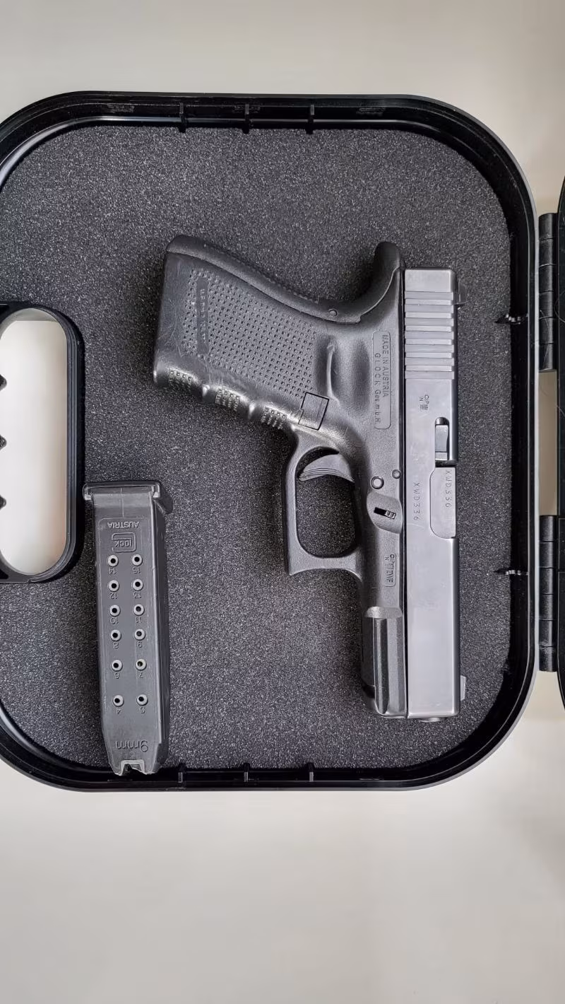 GLOCK 19 GEN 4 TABANCA  3 ŞARJÖR 2014 ÜRETİMİ VE SIFIR TC SERİSİ GLOCK 19-17 VE 43 X GEN5 VE  SİFİR GLOCK 45 TABANCA BULUNMAKTA  GEN 4 İSE 3 ŞARJÖR AVUSTURYA YAPIMI ORJİNAL KUTUSUNDA