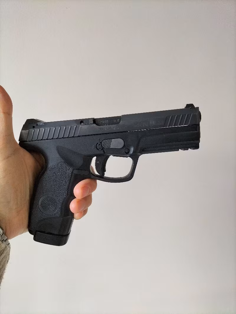 EMEKLİ TSK PERSONELİNDEN