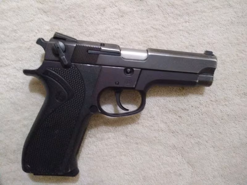 Smith & wesson ruhsatlı