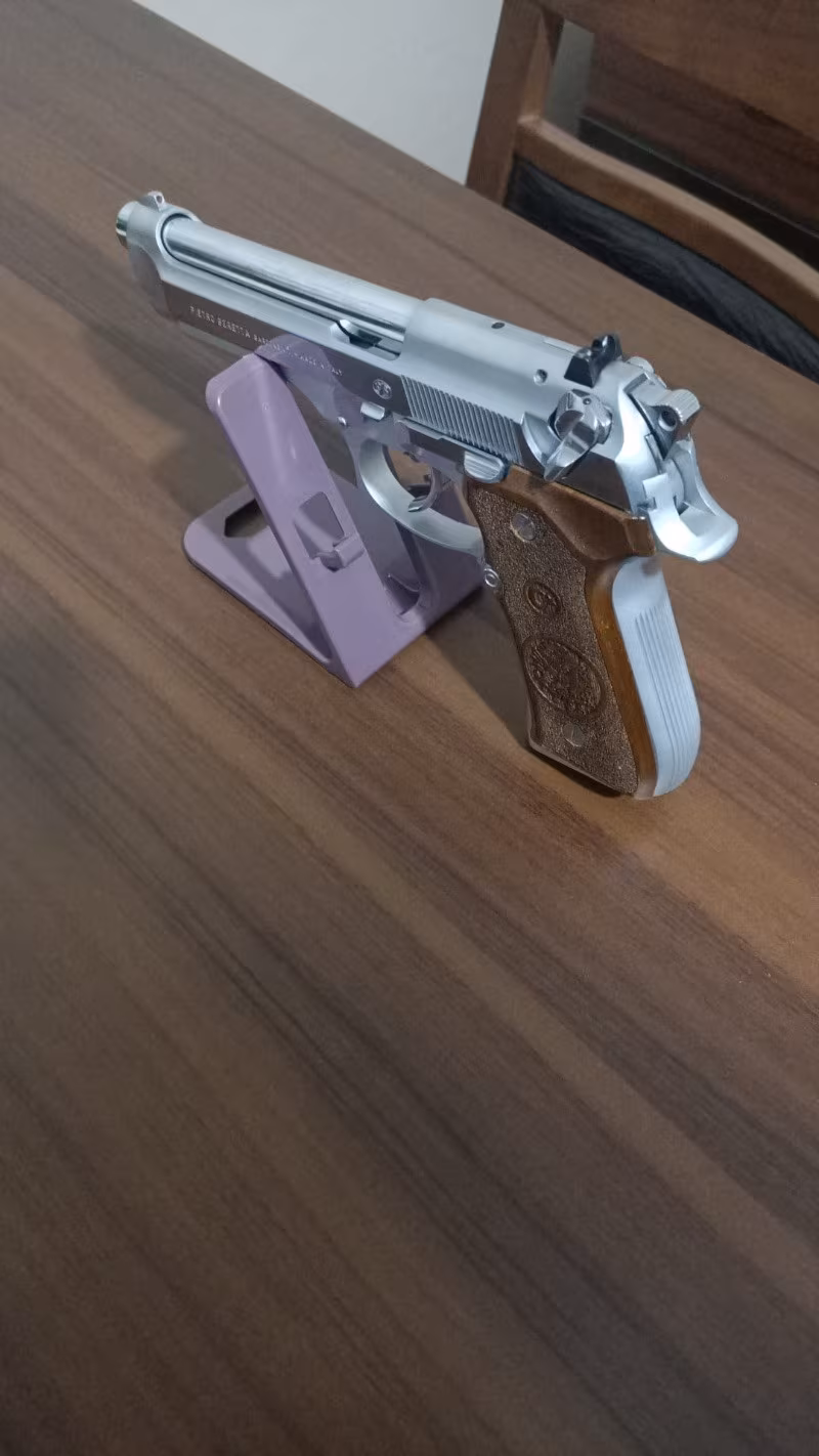 ASKERİ PERSONELDEN BARETTA  92FS